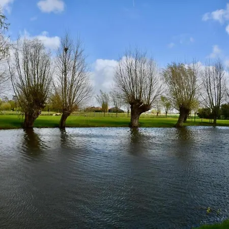 Апартаменты In By Sandy Beaches